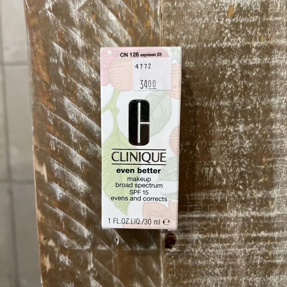 Clinique Even Better Makeup‎ SPF15 Foundation CN 126 Espresso, (D) 1oz NIB